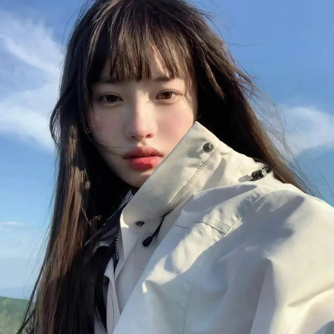 女挽狂澜海报